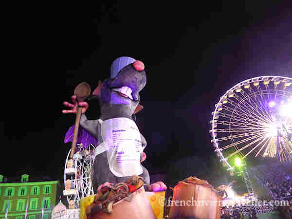 Nice Carnival float at night