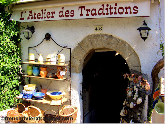 Store in Biot