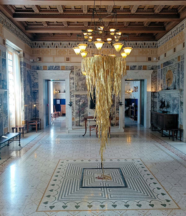 Room in Villa Kerylos