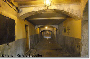 Rue Obscure, Villefranche
