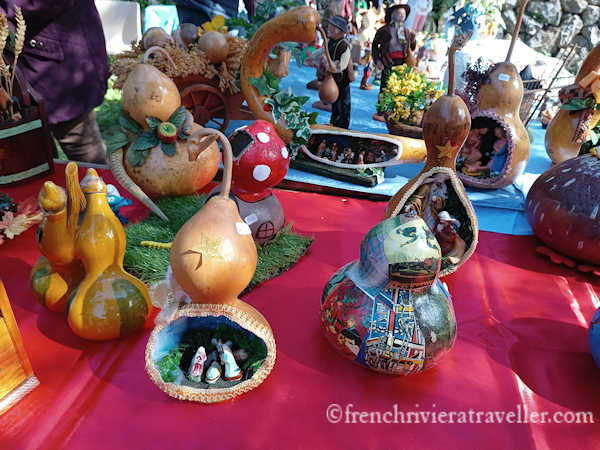 Decorative gourds