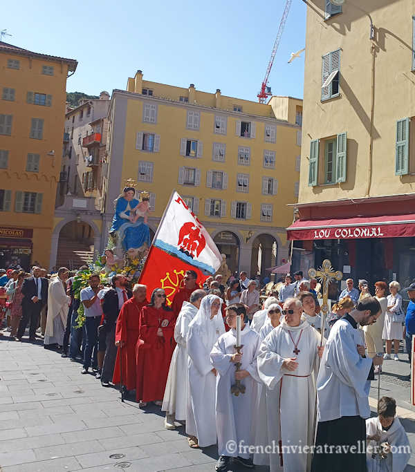 Fete de Voeu procession